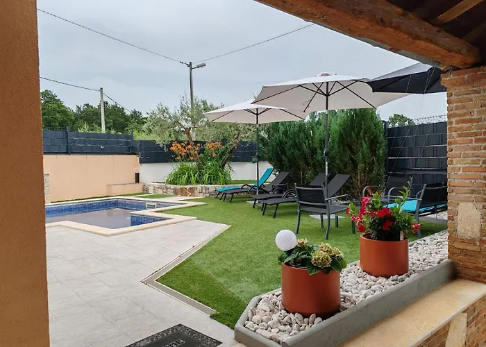 Casa Veznaveri Vila *