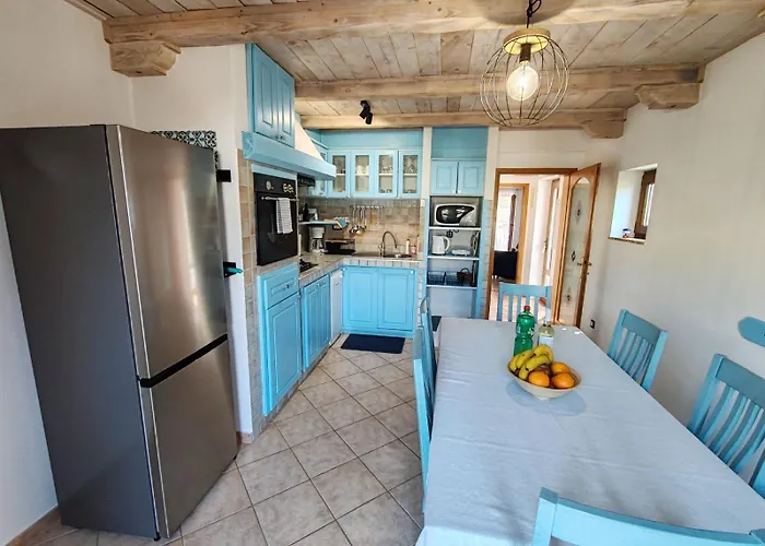 Vila Casa Veznaveri *