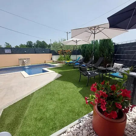 Villa Casa Veznaveri Porec
