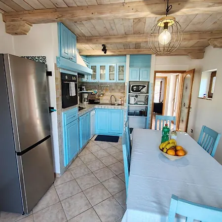 Βίλα Casa Veznaveri *