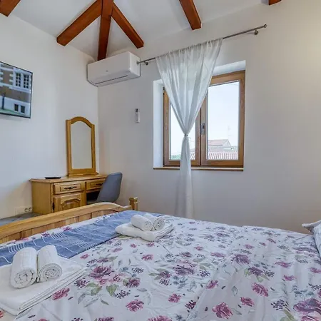 别墅 Casa Veznaveri 波雷奇