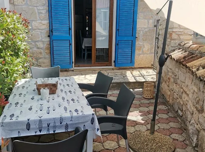 Casa Veznaveri Βίλα Πόρετς