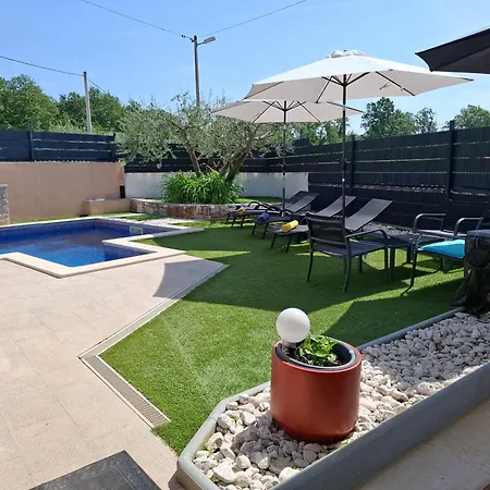 Casa Veznaveri 빌라 *